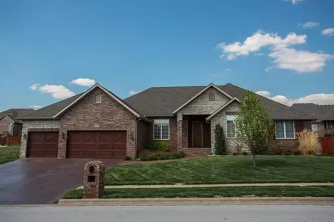 2825 E Cherrybark St, Springfield, MO 65804 photo 1
