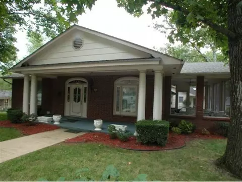 800 S Third, Branson, MO 65616 photo 1
