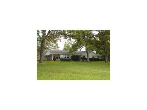 137 N Hickory, Forsyth, MO 65653 photo 1
