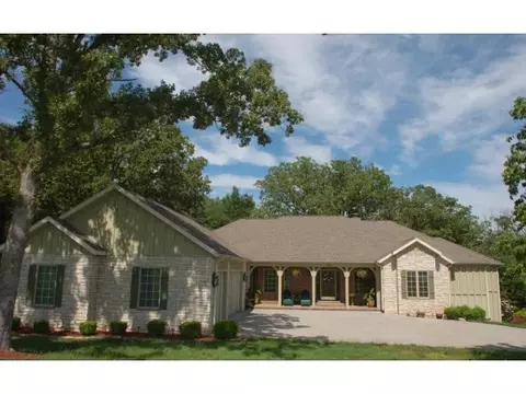 135 Tranquill Ln, Branson, MO 65616 photo 1