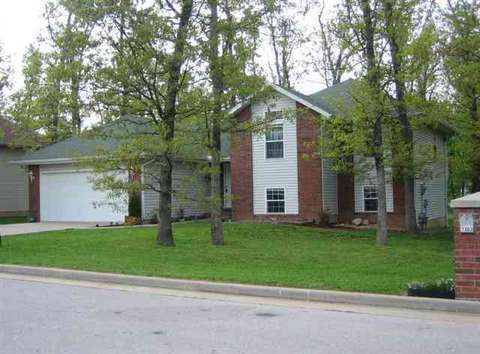 1003 Michel Dr, Aurora, MO 65605 photo 1