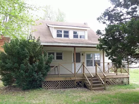 3104 W Nichols St, Springfield, MO 65803 photo 1
