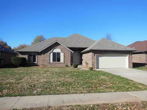 2445 S York Ave, Springfield, MO 65807 photo 1