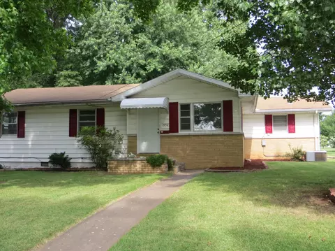 1952 S Sagamont Ave, Springfield, MO 65807 photo 1