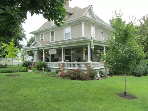 306 E Main St, Ash Grove, MO 65604 photo 1