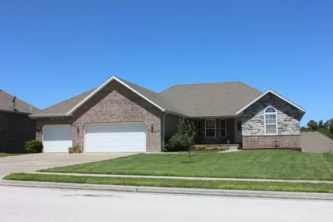 2943 W Grandview St, Springfield, MO 65803 photo 1