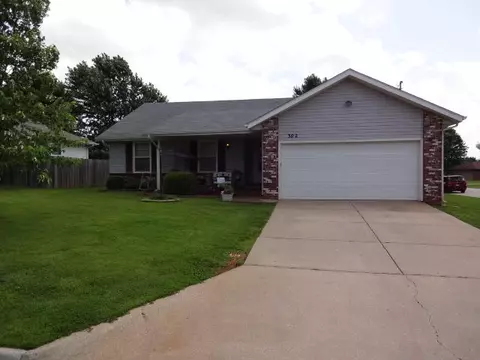 302 N Knight, Nixa, MO 65714 photo 1