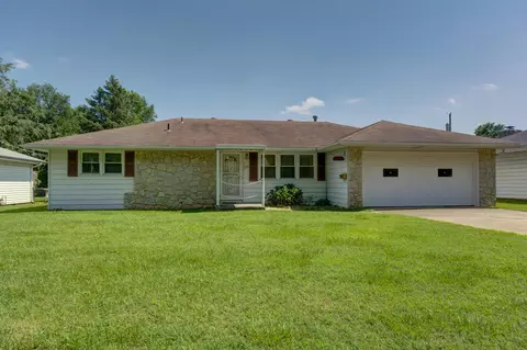 630 E Woodland St, Springfield, MO 65806 photo 1