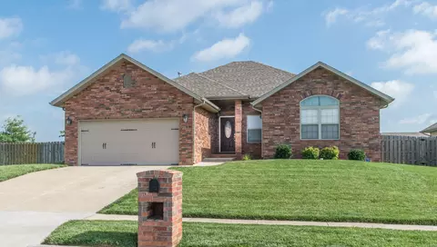 293 W Meadowgate Dr, Springfield, MO 65803 photo 1