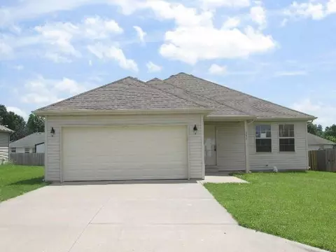 332 W Summit St, Aurora, MO 65605 photo 1