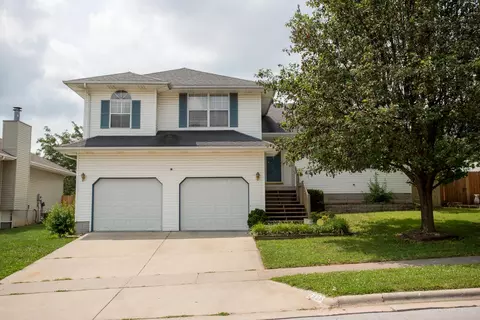 2938 W Darby St, Springfield, MO 65810 photo 1
