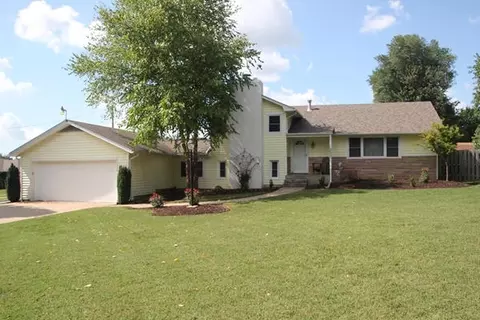 3521 El Dorado St, Springfield, MO 65809 photo 1