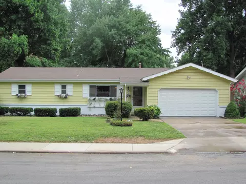 1264 E Woodland St, Springfield, MO 65804 photo 1