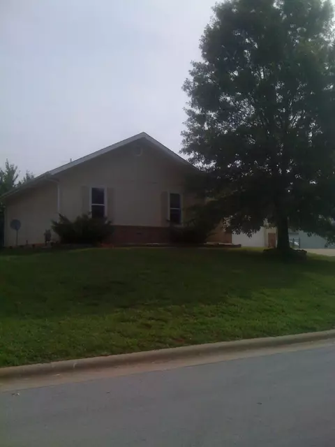 1503 W Warren Ave, Ozark, MO 65721 photo 1