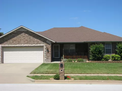 4911 W University St, Springfield, MO 65802 photo 1