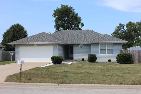 2135 E Primrose St, Republic, MO 65738 photo 1