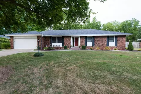 2545 W Swallow St, Springfield, MO 65810 photo 1