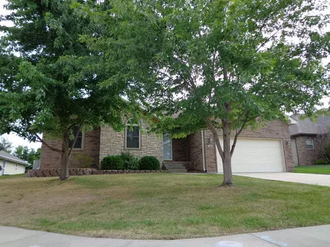 976 W Bates Dr, Nixa, MO 65714 photo 1