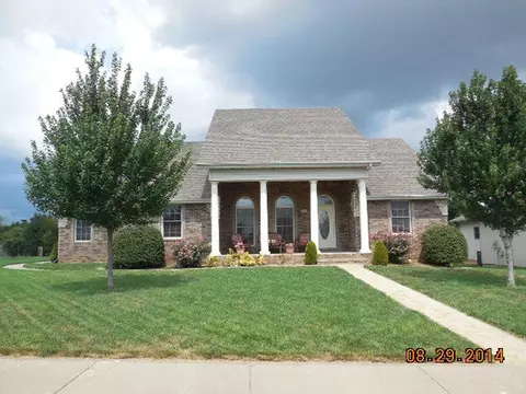 1935 E Wheatridge Dr, Springfield, MO 65803 photo 1