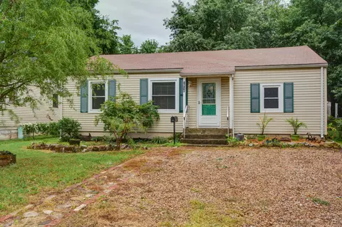 1510 E Nora St, Springfield, MO 65803 photo 1