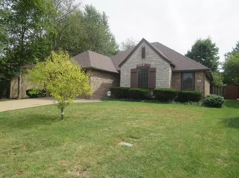 1030 E High Point St, Springfield, MO 65810 photo 1