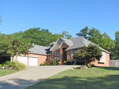 2045 E Timber Hill Pl, Springfield, MO 65804 photo 1