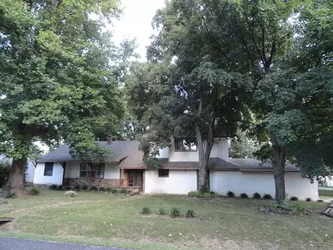 1627 N Yates Ave, Springfield, MO 65803 photo 1