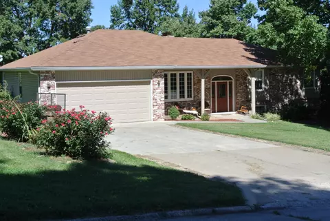 2535 W Blossom Dr, Springfield, MO 65810 photo 1