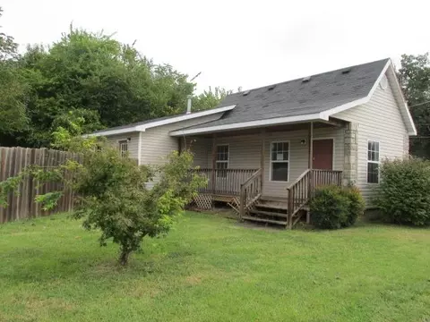 1131 E Locust St, Springfield, MO 65803 photo 1