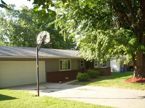 3445 S Ferguson Ave, Springfield, MO 65804 photo 1