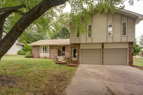 523 E Kingsley St, Springfield, MO 65807 photo 1