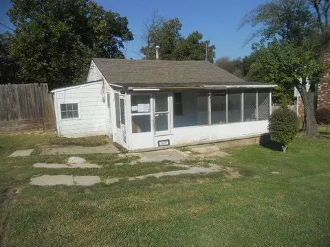 3621 S Mentor Ave, Springfield, MO 65804 photo 1