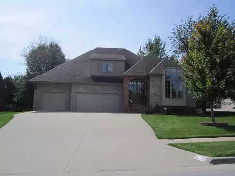 3038 W Cantebury St, Springfield, MO 65810 photo 1