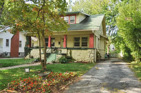 1011 S Weller Ave, Springfield, MO 65804 photo 1