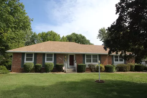 3954 S Parkcrest Ave, Springfield, MO 65807 photo 1