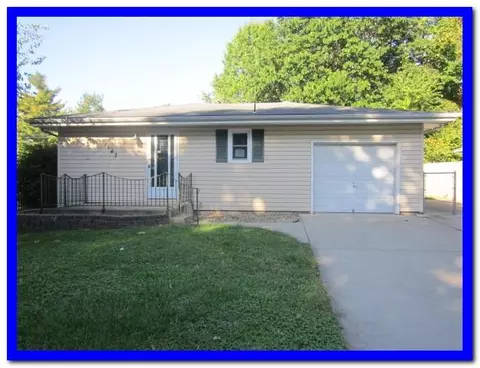 1147 S Willow Ln, Springfield, MO 65804 photo 1