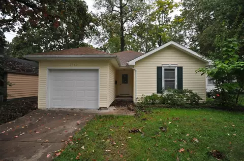 1940 E Monroe St, Springfield, MO 65802 photo 1