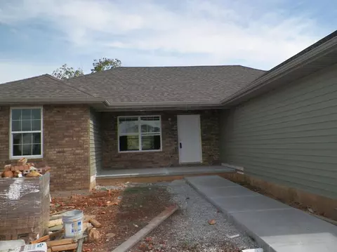 2855 W Setting Sun, Springfield, MO 65807 photo 1