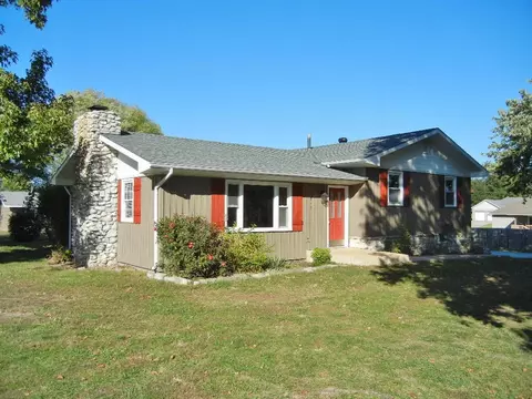 1845 E Warren Ave, Ozark, MO 65721 photo 1