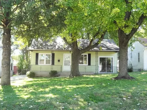 1446 E North St, Springfield, MO 65803 photo 1