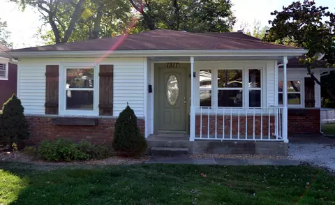 1317 S Kimbrough Ave, Springfield, MO 65807 photo 1