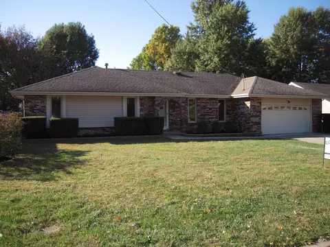 1332 E Richmond St, Springfield, MO 65807 photo 1