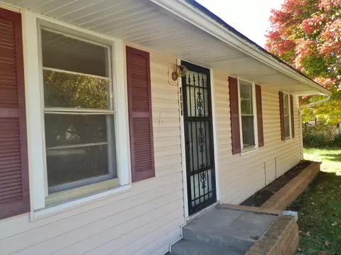 2434 E Commercial St, Springfield, MO 65803 photo 1