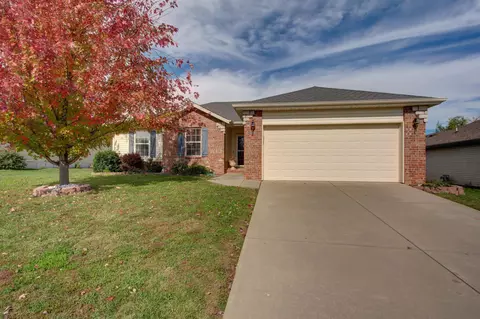 4425 W Juno St, Springfield, MO 65802 photo 1