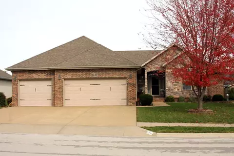 1947 E Chesapeake Dr, Ozark, MO 65721 photo 1