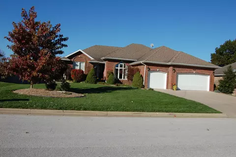 1607 E Highview St, Ozark, MO 65721 photo 1