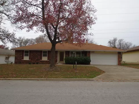 4455 S Glenn Ave, Springfield, MO 65810 photo 1