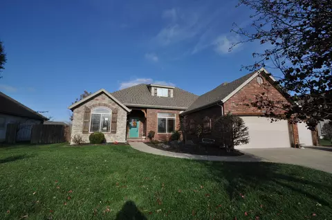 1011 E Torrey Pines Dr, Ozark, MO 65721 photo 1