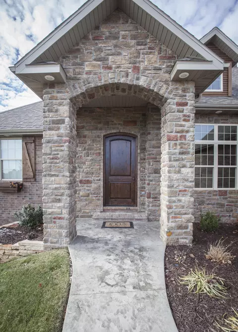 3292 W Rivulet Pass, Springfield, MO 65810 photo 1