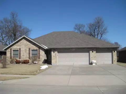 3553 W Wayland St, Springfield, MO 65807 photo 1